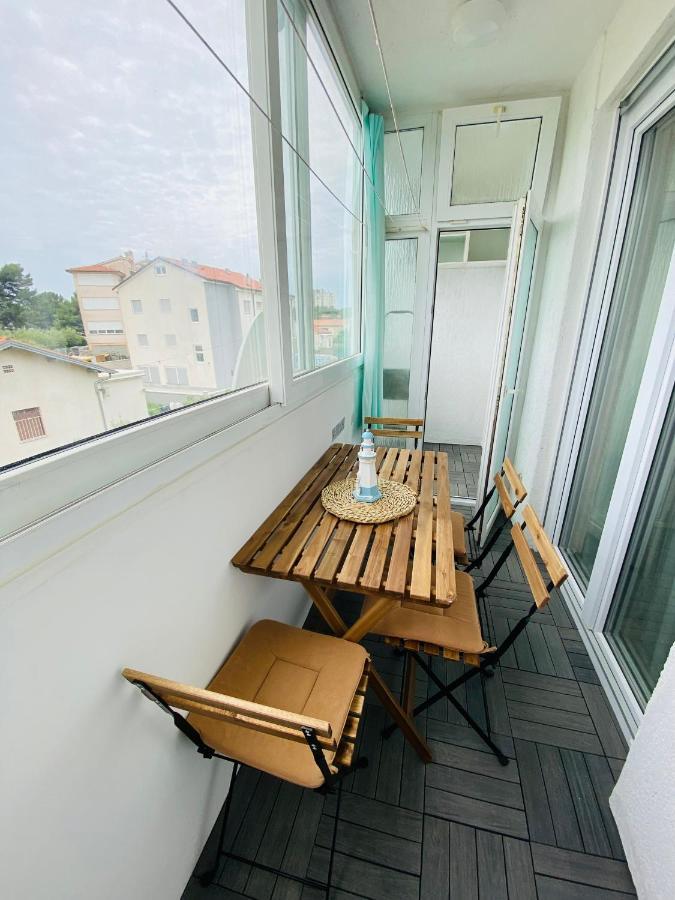 Exceptional Apartment With 2 Bedrooms Near The Sea Pula Exterior photo
